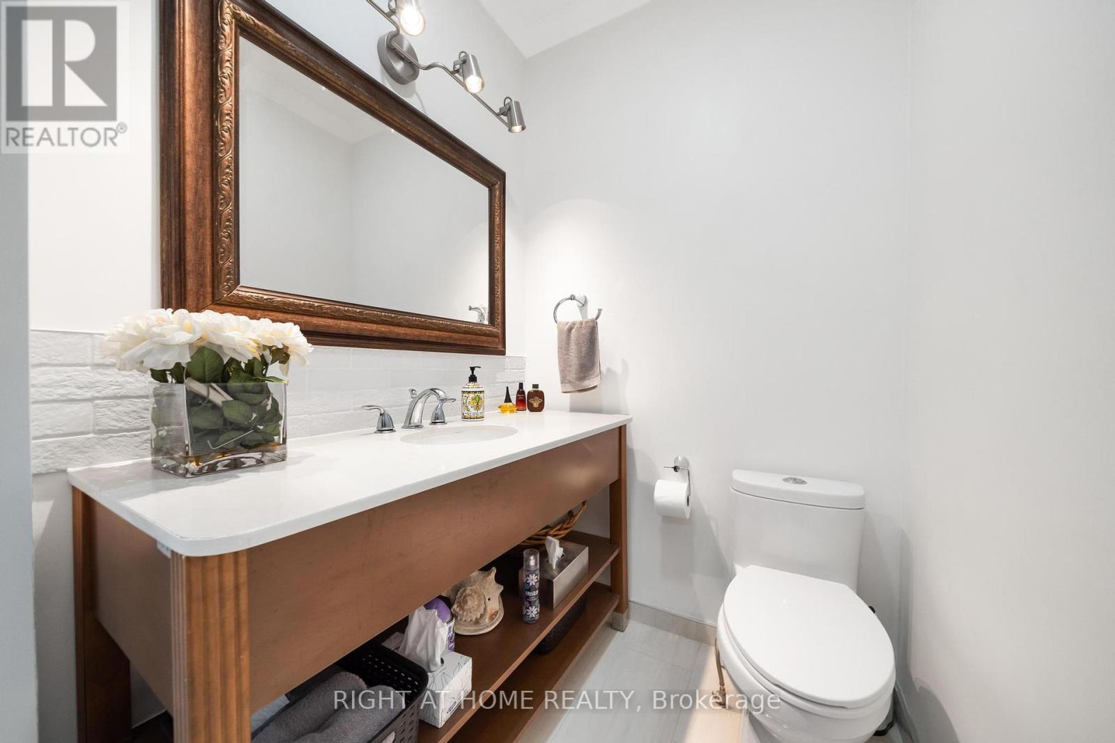 403 Hess Street S, Hamilton, Ontario  L8P 3R2 - Photo 25 - X12143694