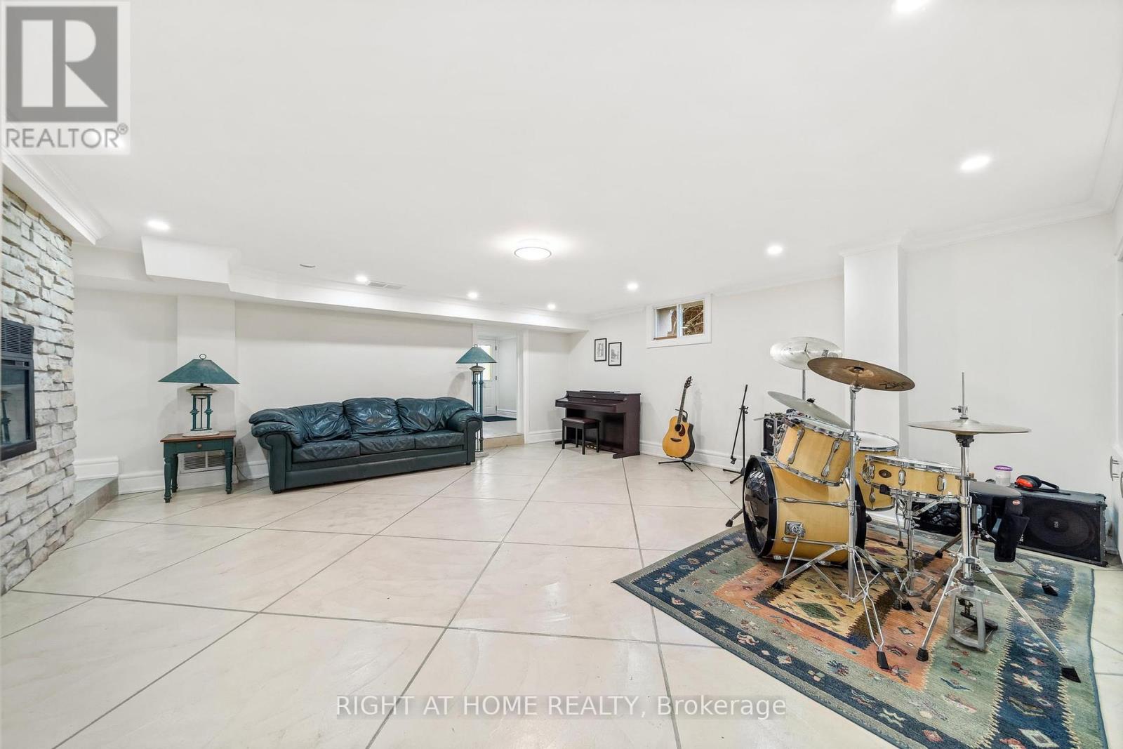 403 Hess Street S, Hamilton, Ontario  L8P 3R2 - Photo 41 - X12143694