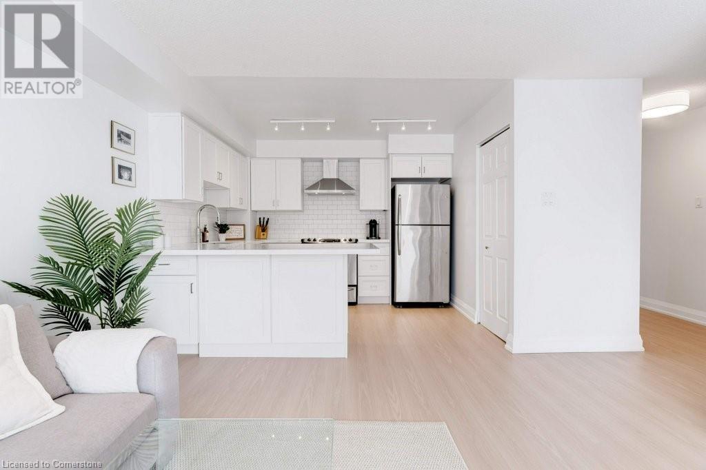 Property at 2210 LAKESHORE Street Unit# 704 image 3