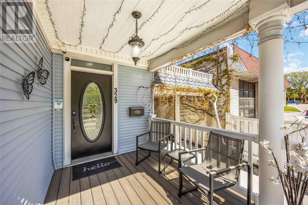 Property at 329 VIDAL STREET North image 4