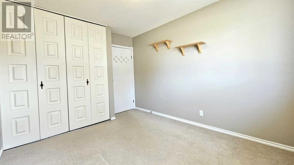 305 4 Avenue Crescent, Wainwright, Alberta  T9W 1A1 - Photo 18 - A2193279