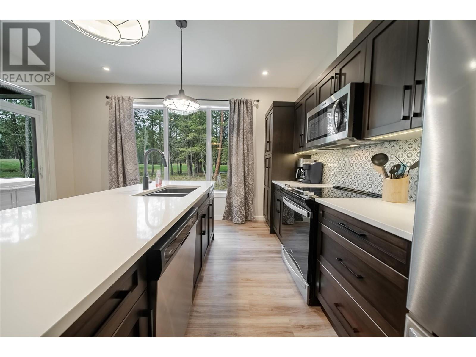 421 Wildstone Close N Unit# 2, Cranbrook, British Columbia V1C 0G4 - Photo 7 - 10346864