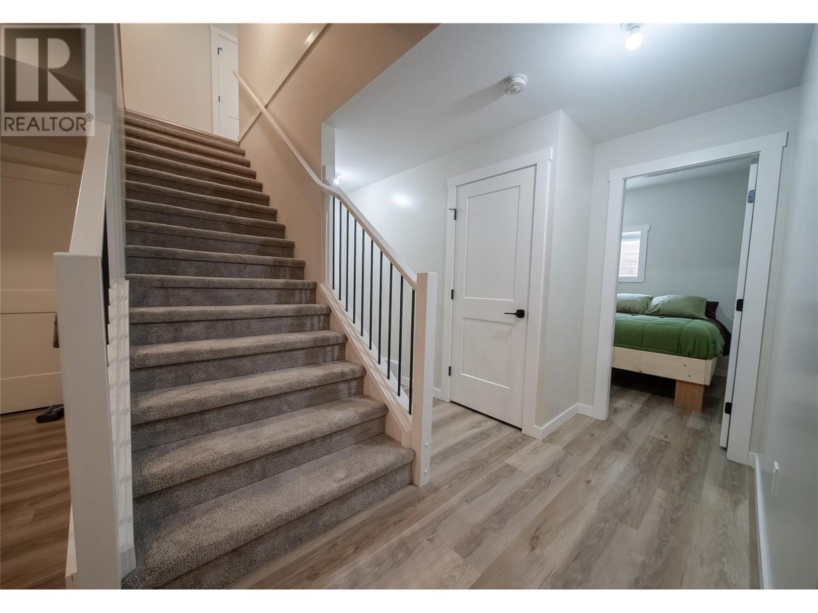 421 Wildstone Close N Unit# 2, Cranbrook, British Columbia V1C 0G4 - Photo 37 - 10346864