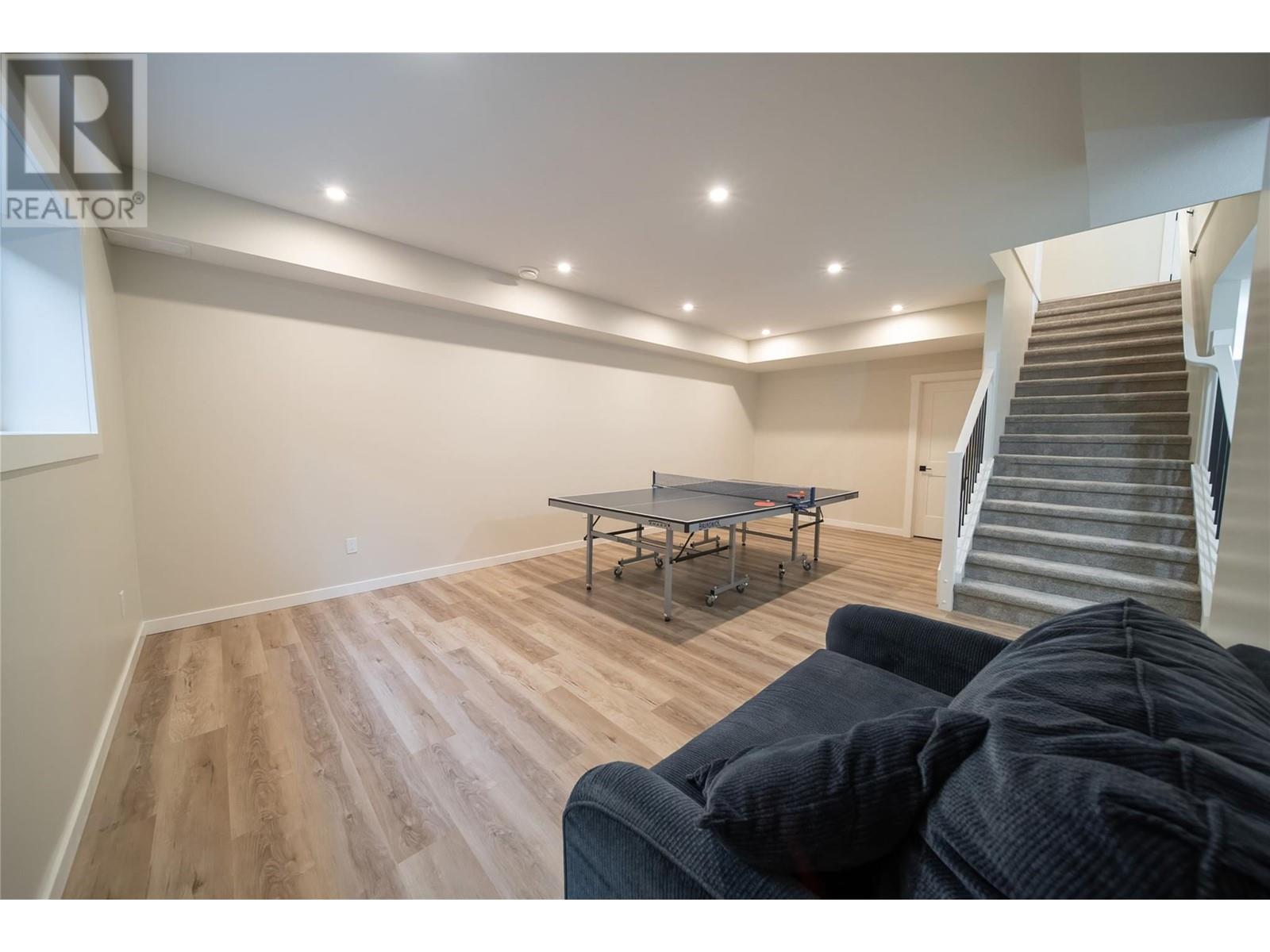 421 Wildstone Close N Unit# 2, Cranbrook, British Columbia V1C 0G4 - Photo 35 - 10346864