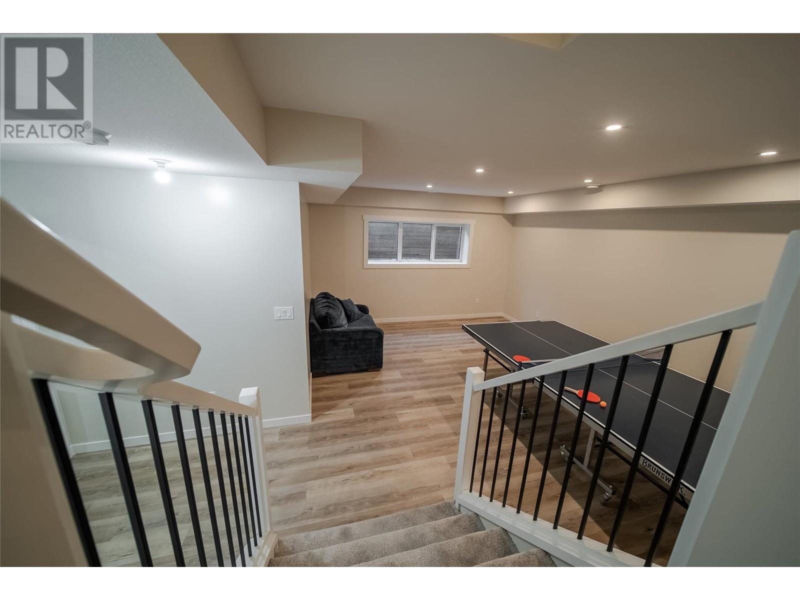 421 Wildstone Close N Unit# 2, Cranbrook, British Columbia V1C 0G4 - Photo 33 - 10346864