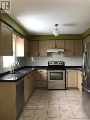 16 Moresby Street, Richmond Hill (Langstaff), Ontario  L4B 4K8 - Photo 8 - N12139273