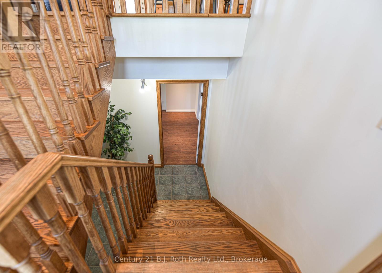 4086 Lawton Lane, Ramara (Atherley), Ontario  L3V 6H7 - Photo 33 - S12143727