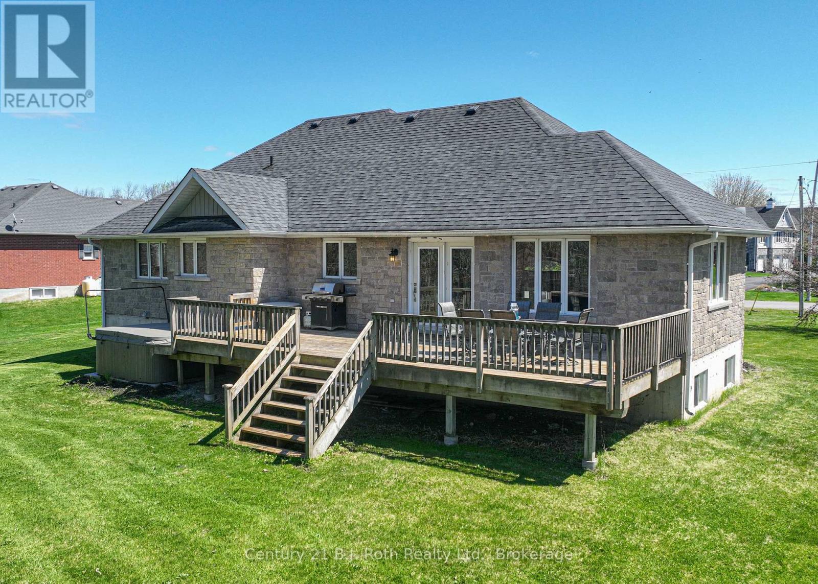4086 Lawton Lane, Ramara, Ontario  L3V 6H7 - Photo 43 - S12143727