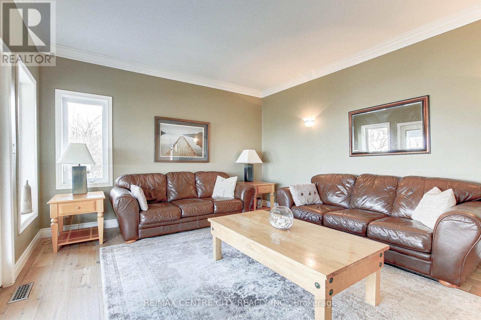 210 Cornell Drive, Central Elgin (Port Stanley), Ontario  N5L 1A5 - Photo 14 - X12143766