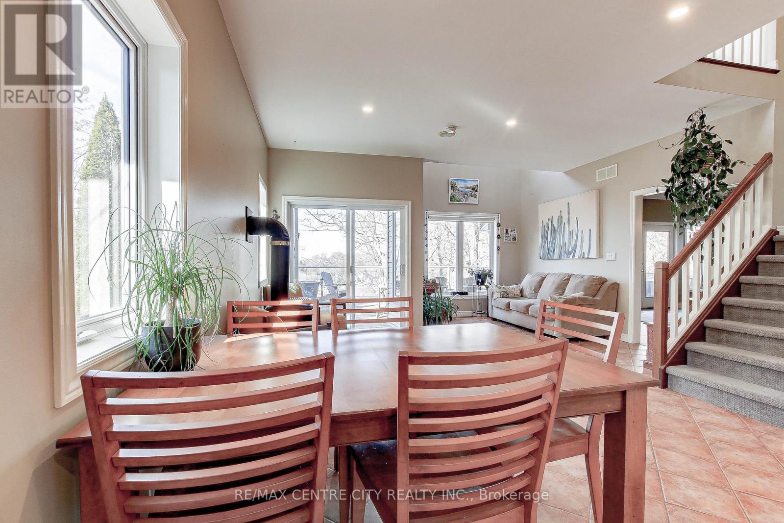 210 Cornell Drive, Central Elgin, Ontario  N5L 1A5 - Photo 8 - X12143766