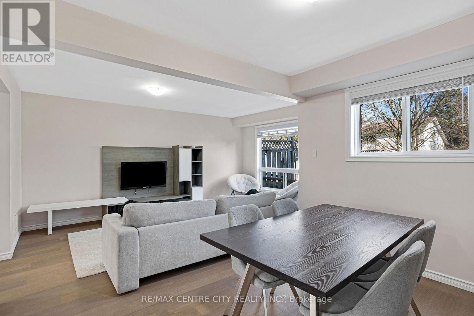 27 - 281 Bluevale Street N, Waterloo, Ontario  N2J 4L8 - Photo 12 - X12143912