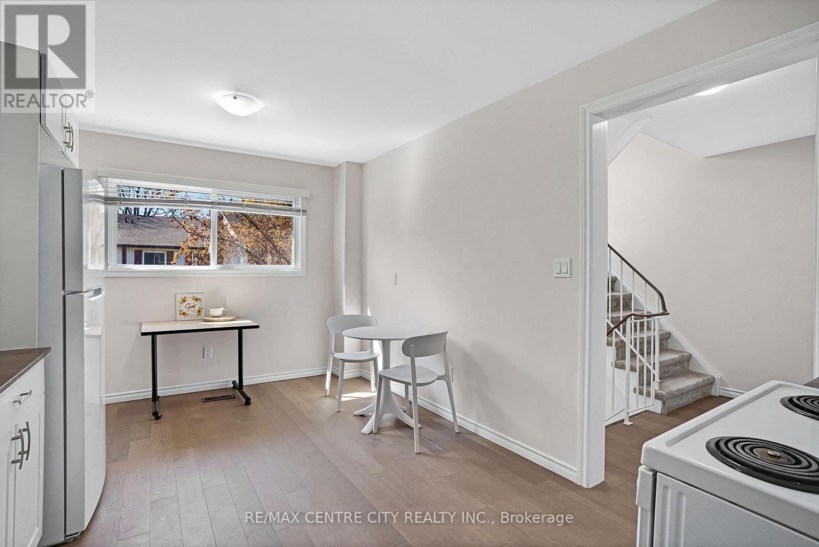 27 - 281 Bluevale Street N, Waterloo, Ontario  N2J 4L8 - Photo 15 - X12143912