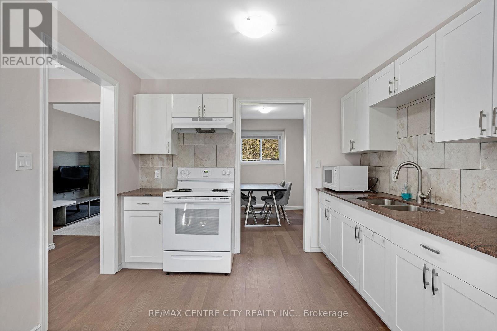 27 - 281 Bluevale Street N, Waterloo, Ontario  N2J 4L8 - Photo 18 - X12143912