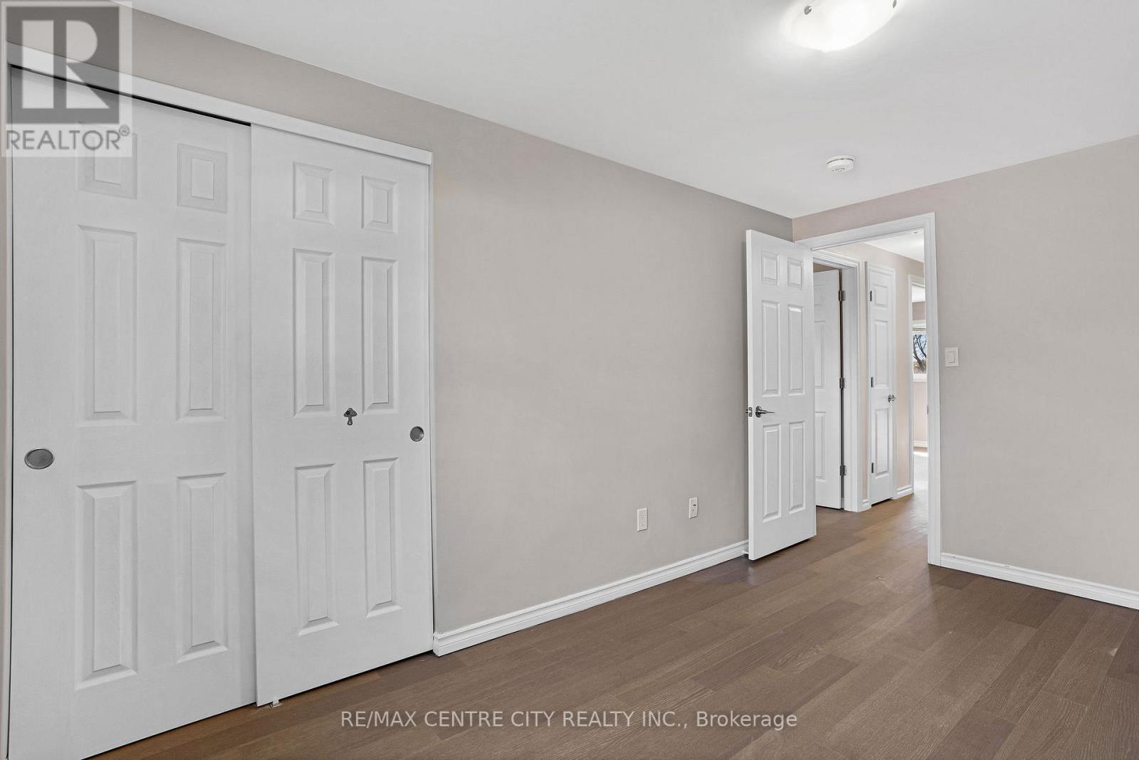 27 - 281 Bluevale Street N, Waterloo, Ontario  N2J 4L8 - Photo 26 - X12143912