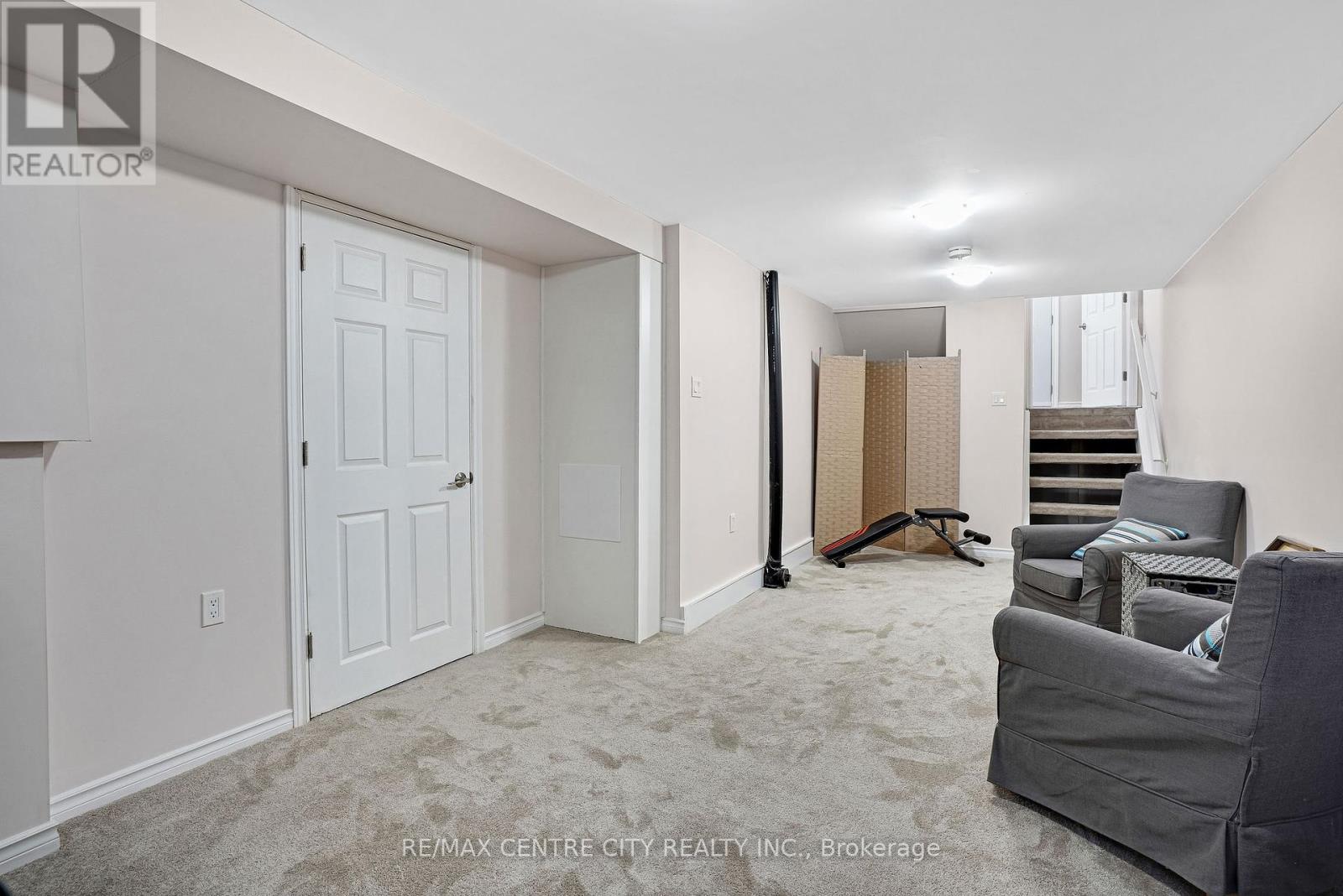 27 - 281 Bluevale Street N, Waterloo, Ontario  N2J 4L8 - Photo 27 - X12143912