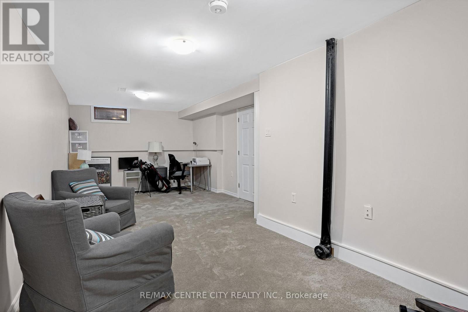 27 - 281 Bluevale Street N, Waterloo, Ontario  N2J 4L8 - Photo 28 - X12143912