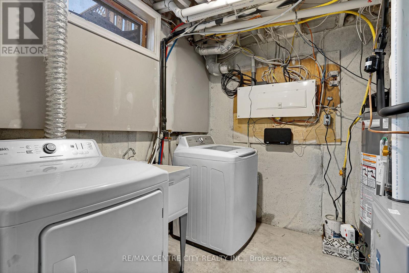 27 - 281 Bluevale Street N, Waterloo, Ontario  N2J 4L8 - Photo 30 - X12143912
