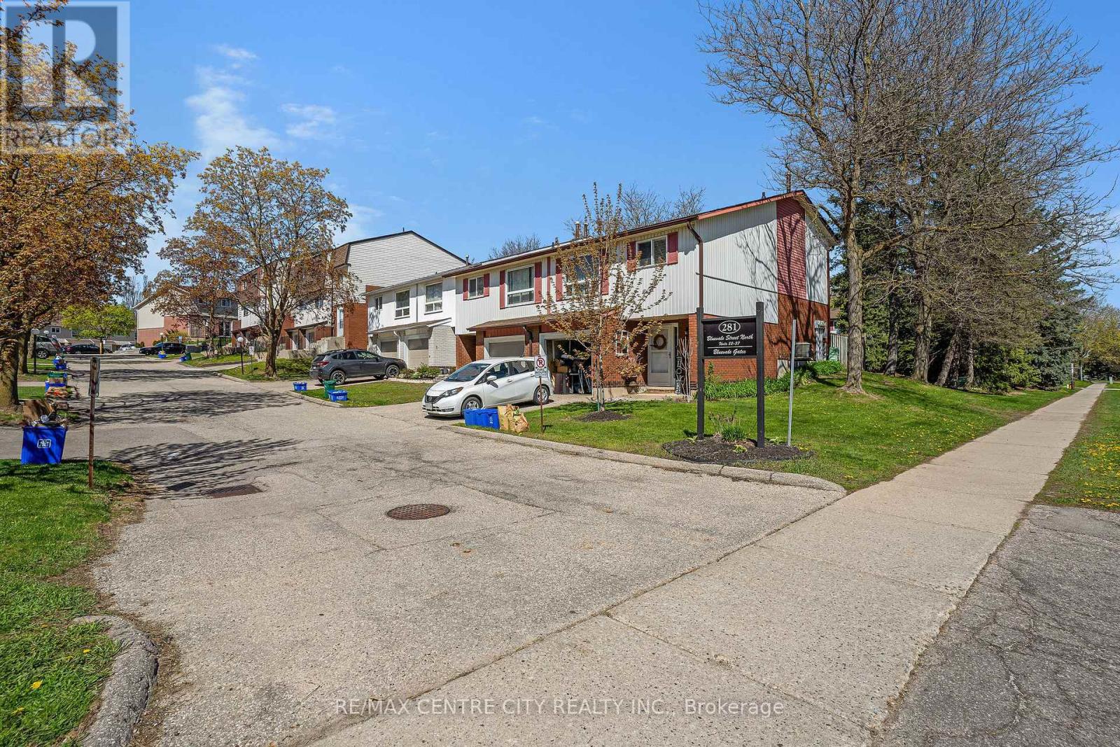 27 - 281 Bluevale Street N, Waterloo, Ontario  N2J 4L8 - Photo 5 - X12143912