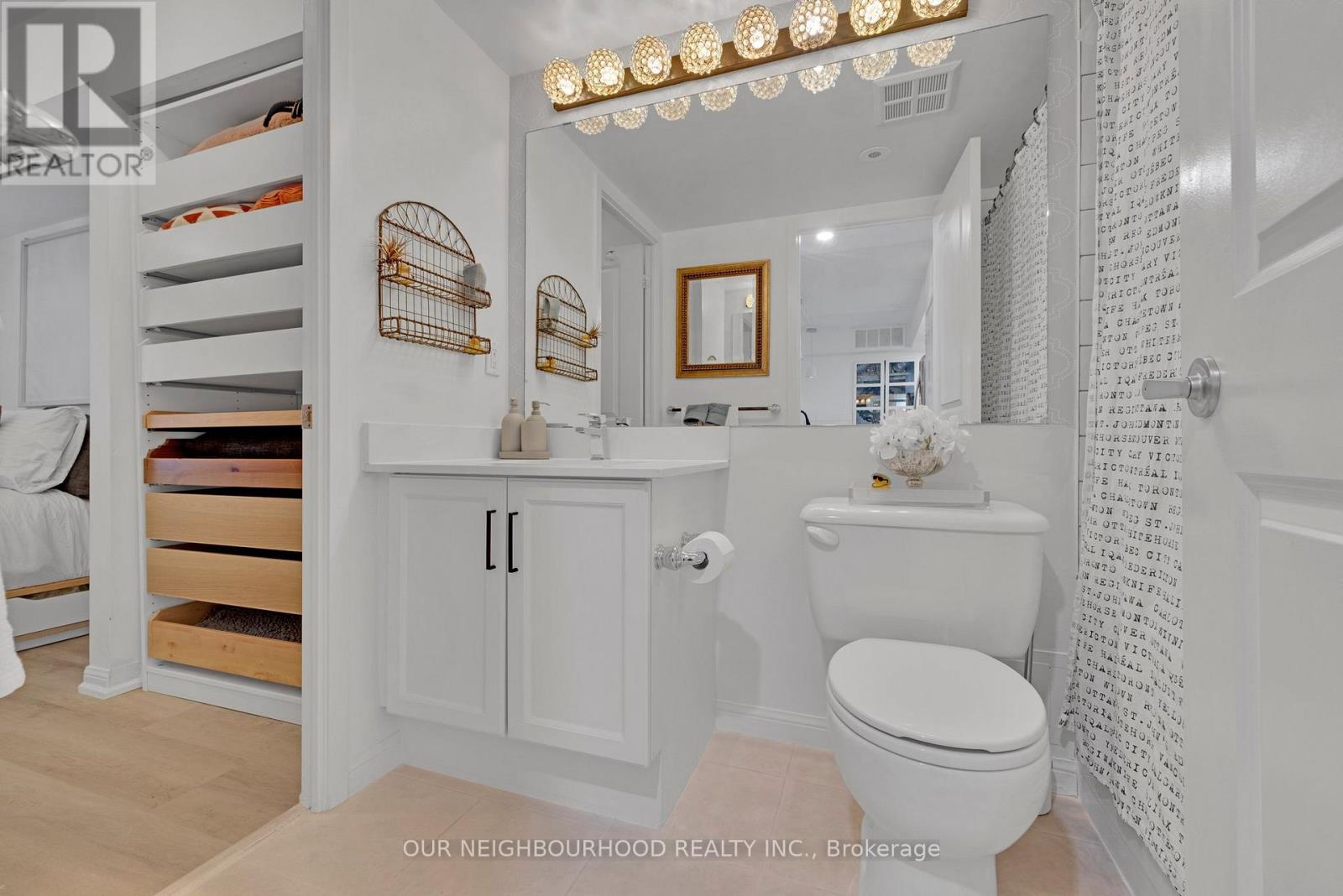 Th60 - 93 The Queensway Avenue, Toronto, Ontario  M6S 5A7 - Photo 22 - W12143776