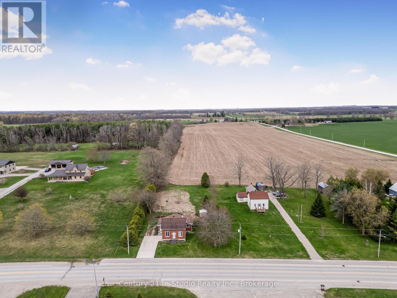 635 Bruce Road 17 Road, Arran-Elderslie, Ontario  N0H 2N0 - Photo 7 - X12143894