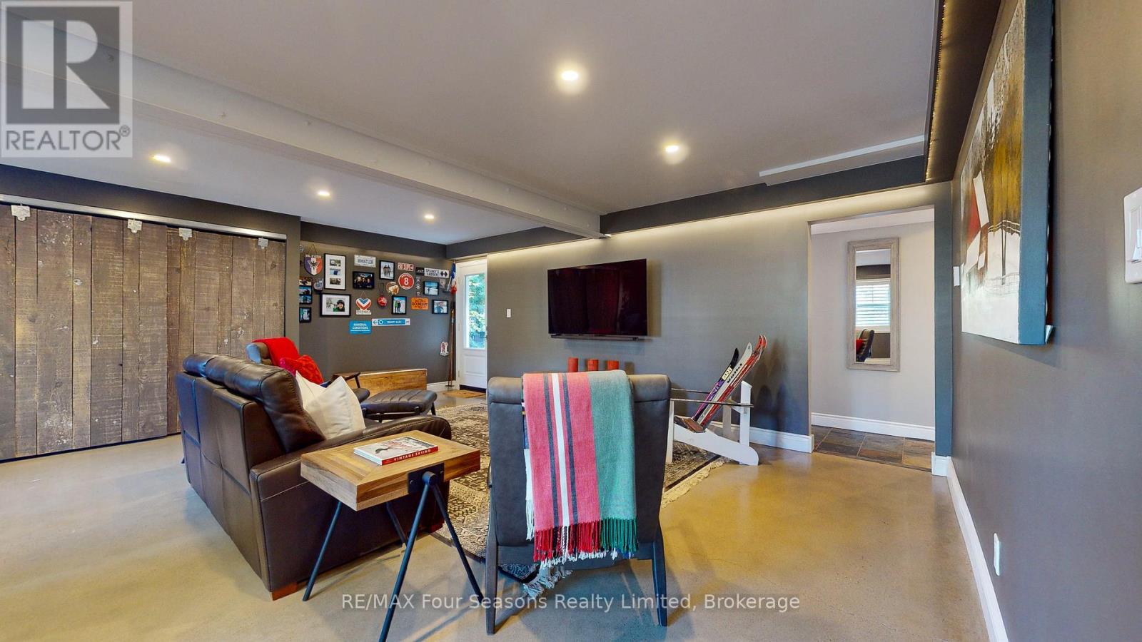 108 Liisa's Lane, Blue Mountains, Ontario  L9Y 0M3 - Photo 6 - X12143900