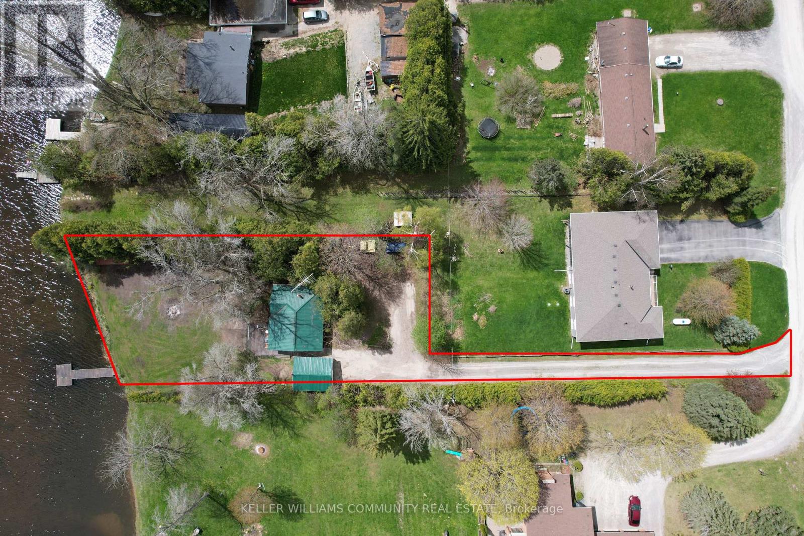 Property at 4 COLUMBUS STREET N image 4