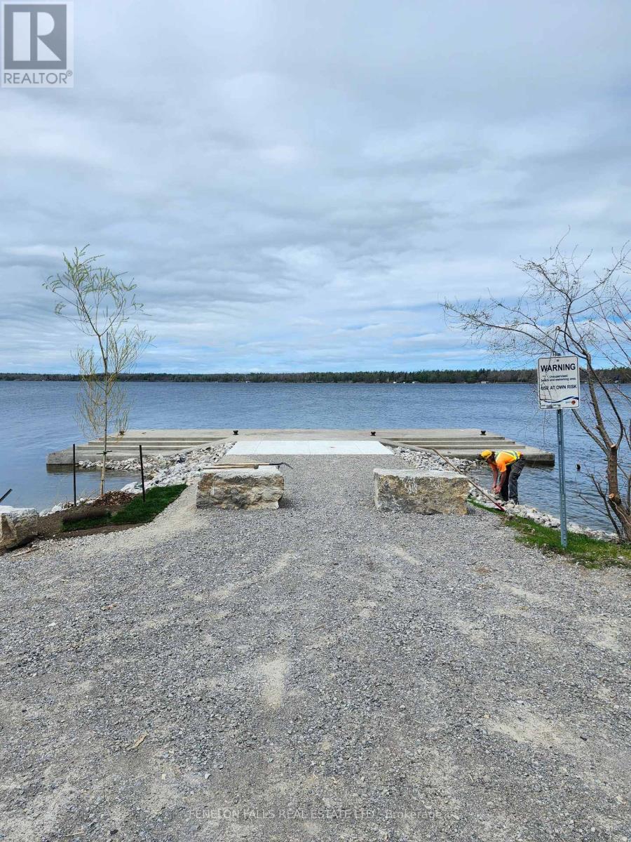 22 Viamede Street, Kawartha Lakes, Ontario  K0M 1L0 - Photo 8 - X12143885