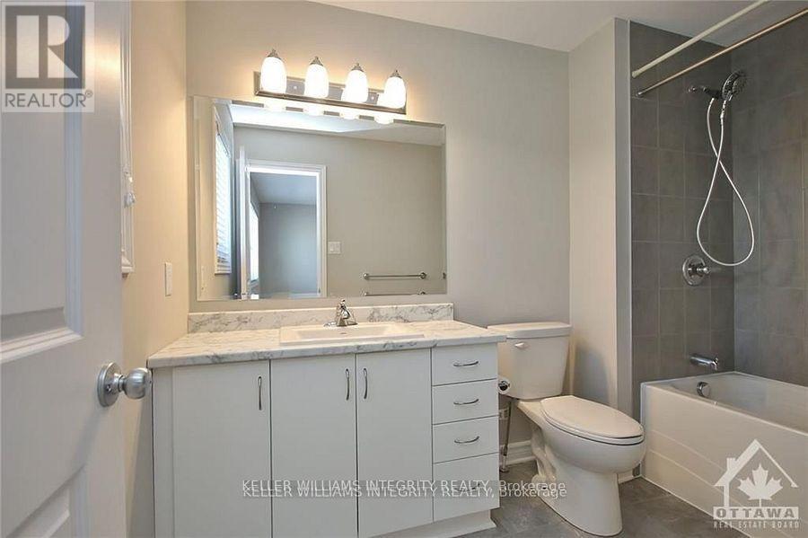 158 Bandelier Way, Ottawa, Ontario  K2S 2J6 - Photo 13 - X12140110