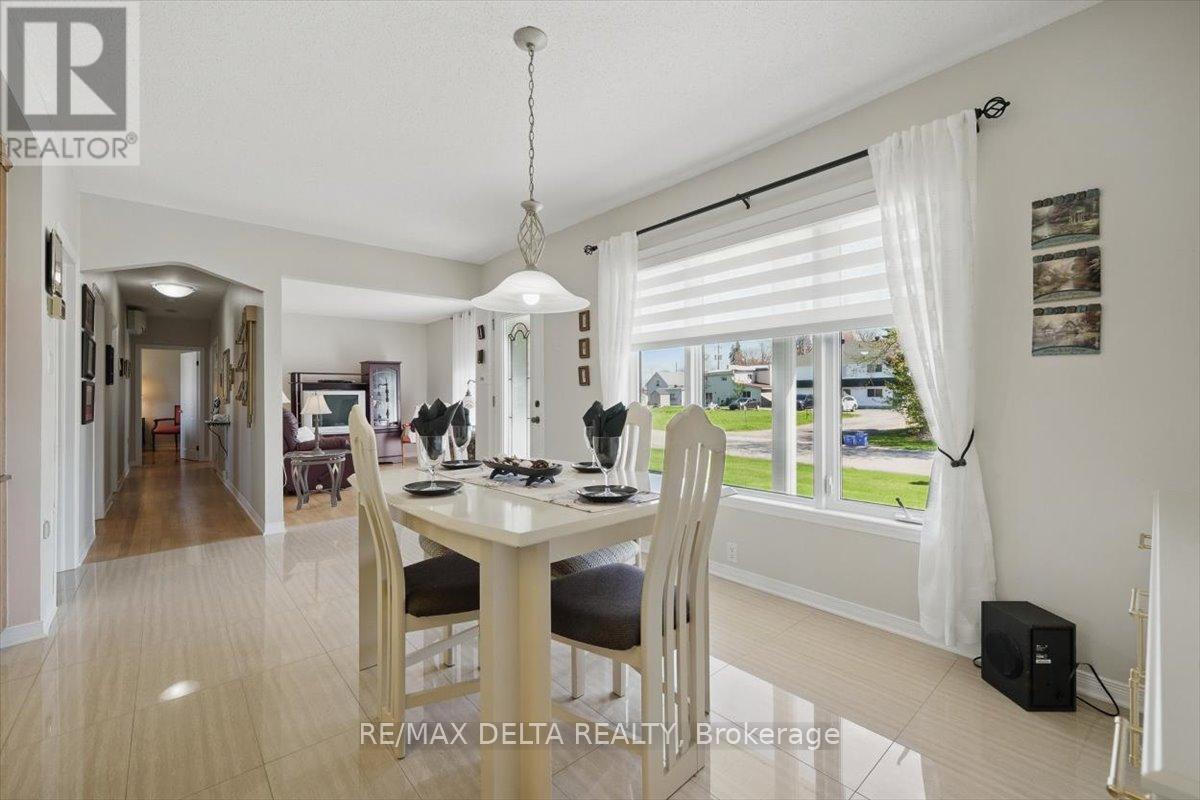 3 Maisonneuve Street, Clarence-Rockland, Ontario  K0A 1E0 - Photo 5 - X12143822