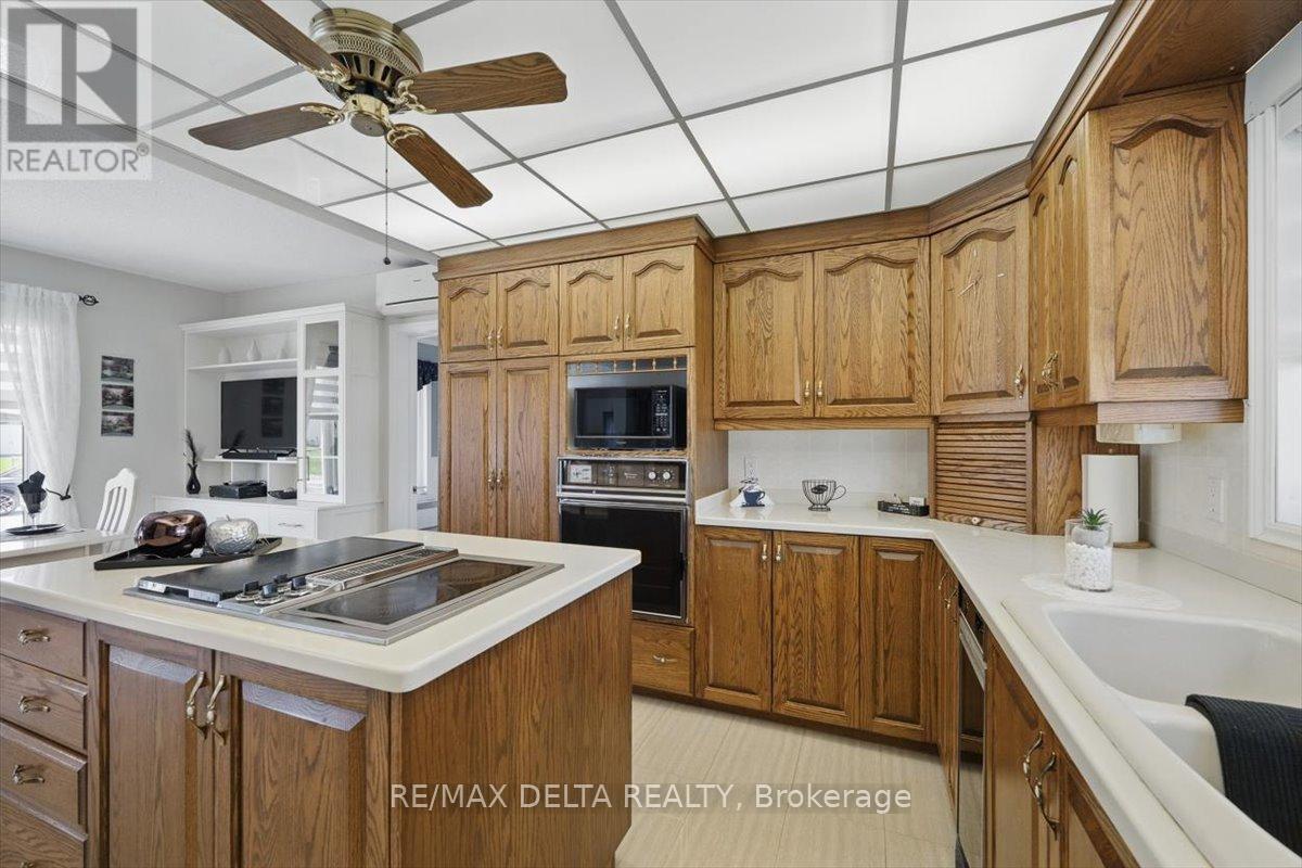 3 Maisonneuve Street, Clarence-Rockland, Ontario  K0A 1E0 - Photo 9 - X12143822