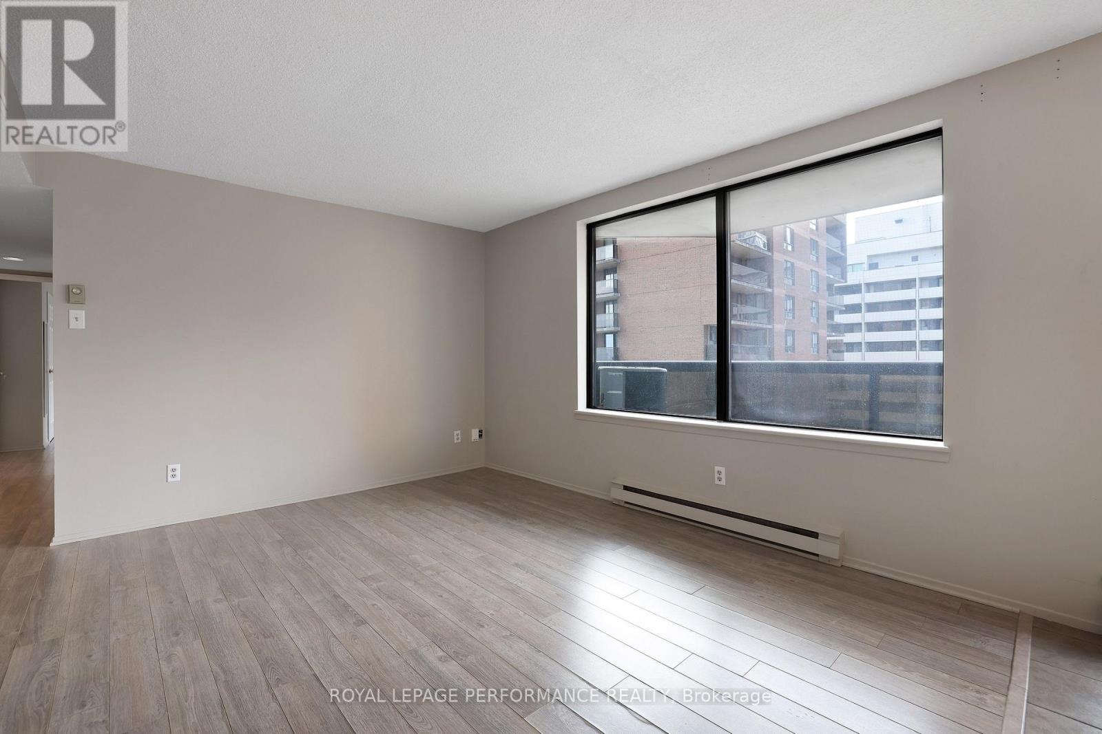 1701 - 470 Laurier Avenue W, Ottawa, Ontario  K1R 7W9 - Photo 11 - X12143842