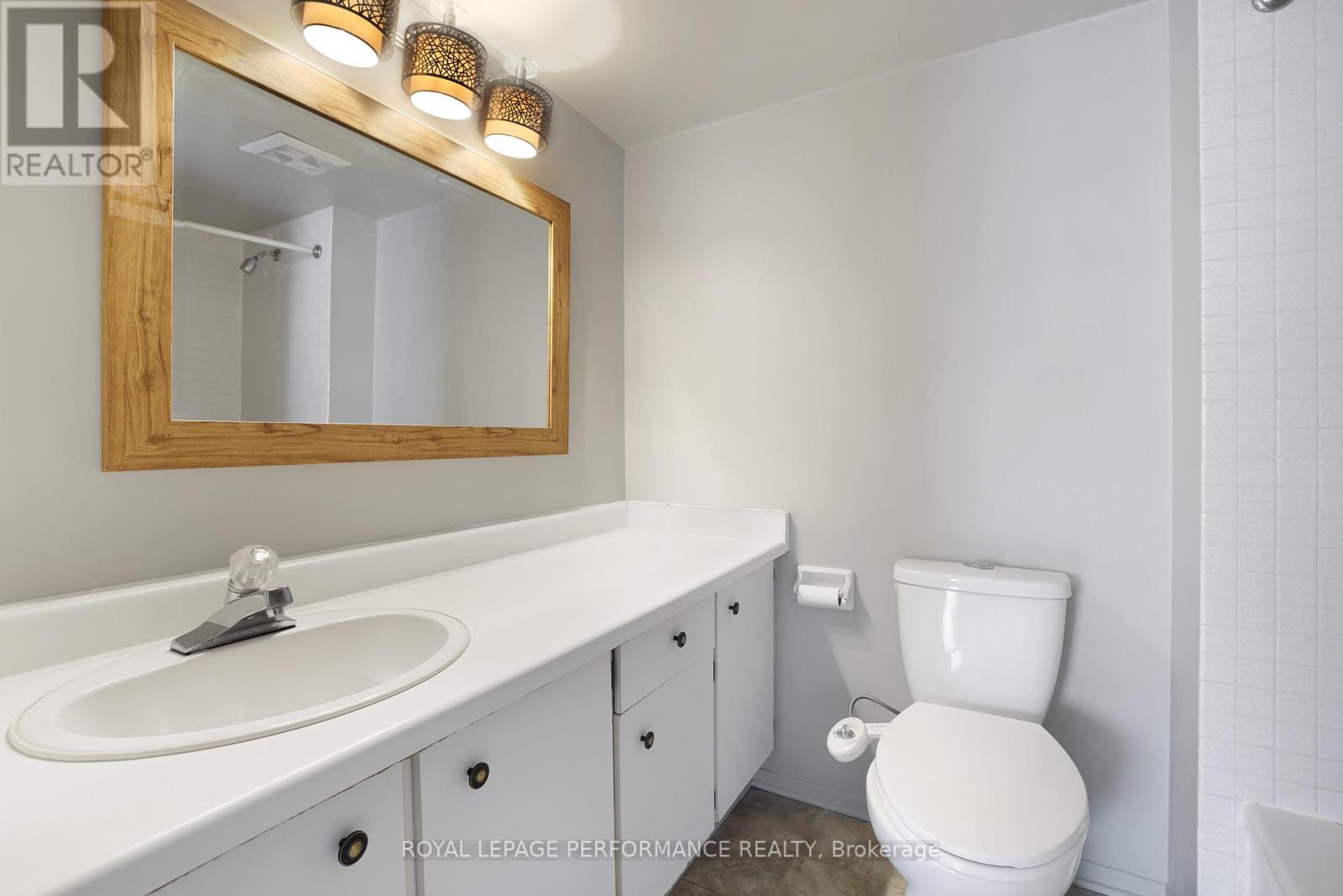 1701 - 470 Laurier Avenue W, Ottawa, Ontario  K1R 7W9 - Photo 17 - X12143842