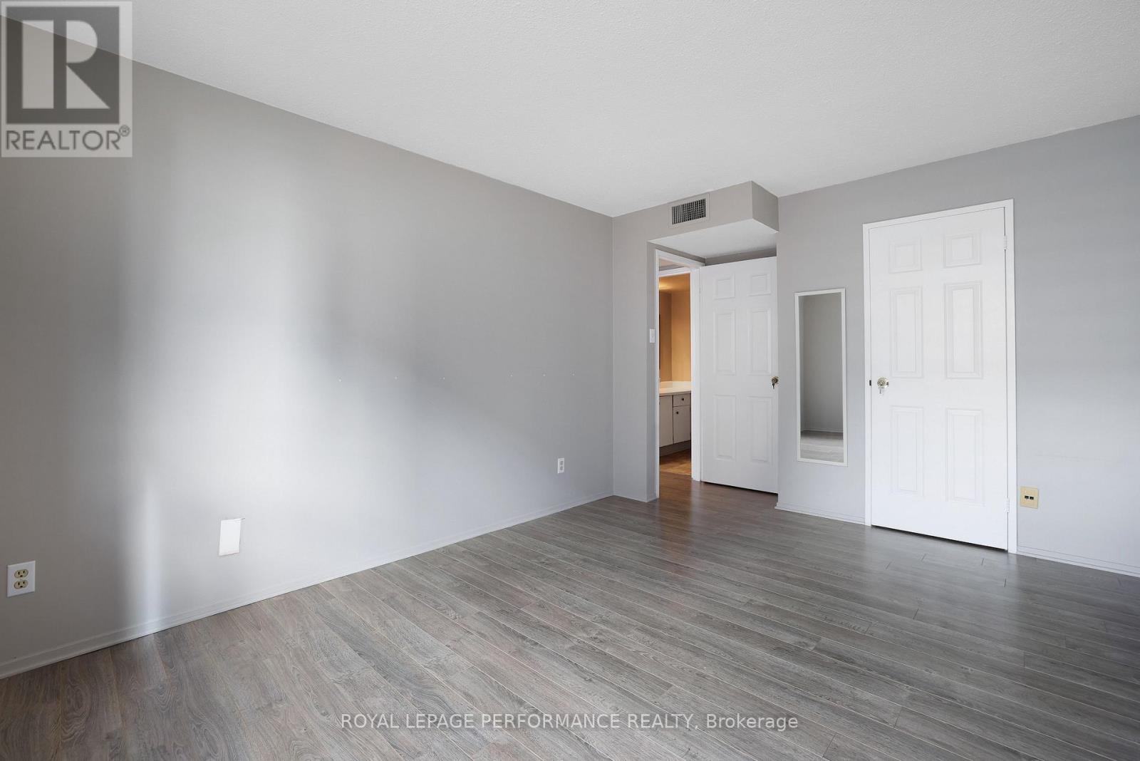 1701 - 470 Laurier Avenue W, Ottawa, Ontario  K1R 7W9 - Photo 20 - X12143842