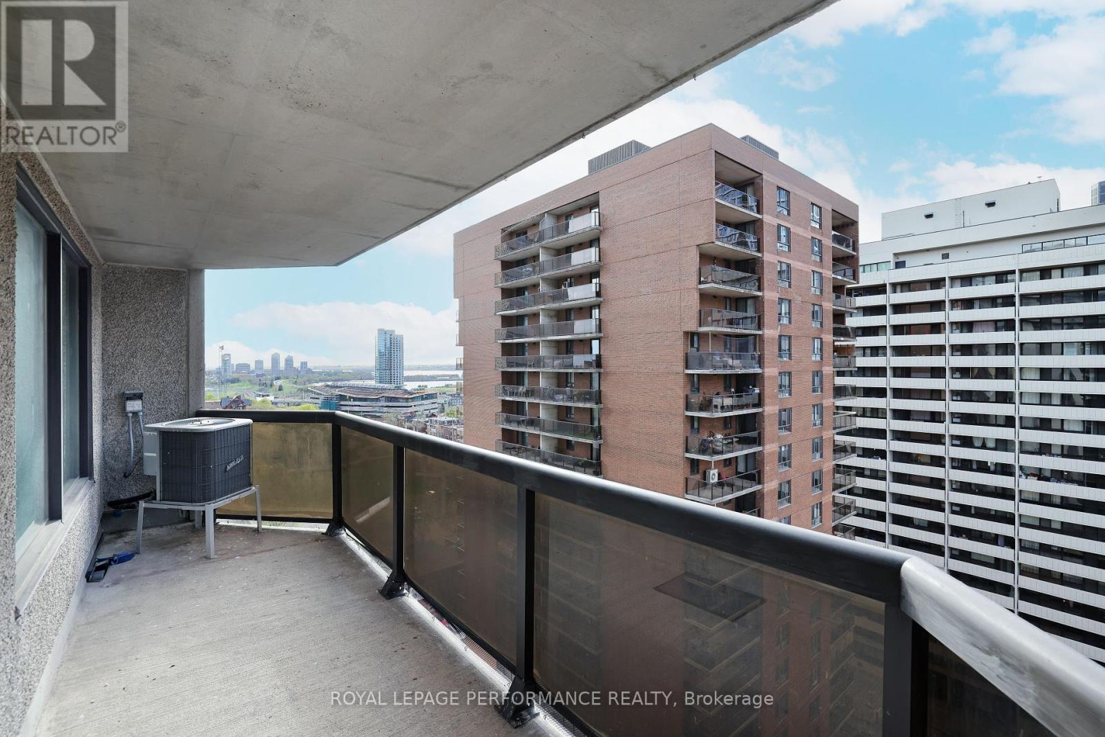 1701 - 470 Laurier Avenue W, Ottawa, Ontario  K1R 7W9 - Photo 24 - X12143842