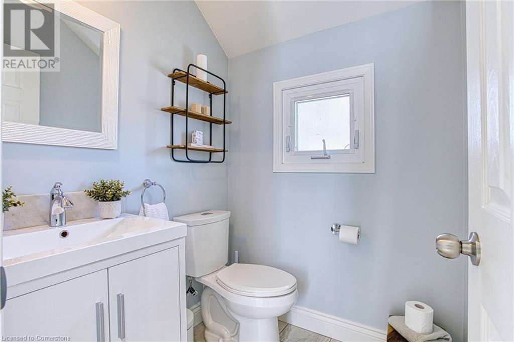 4588 Juniper Court, Beamsville, Ontario  L0R 1B5 - Photo 21 - 40727601