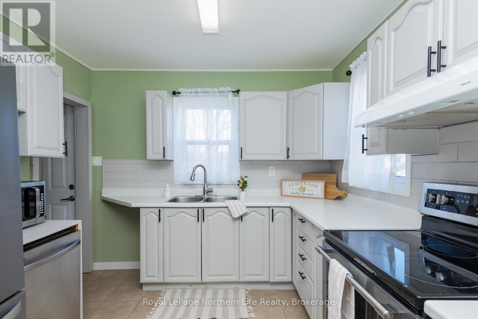 124 Vincent Avenue, North Bay (Widdifield), Ontario  P1B 7K5 - Photo 15 - X12143877