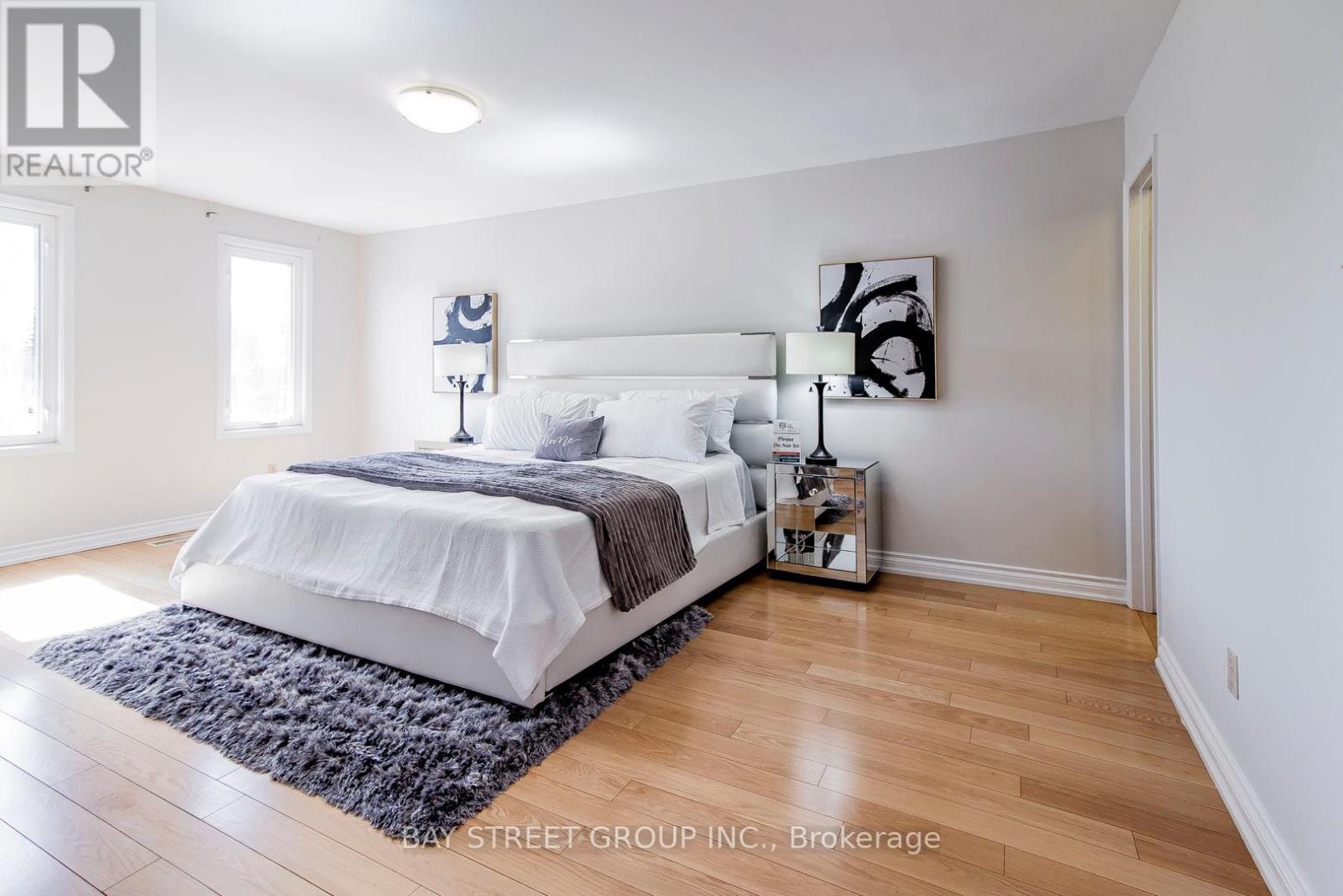 300 Fincham Avenue, Markham, Ontario  L3P 4E7 - Photo 11 - N12096132