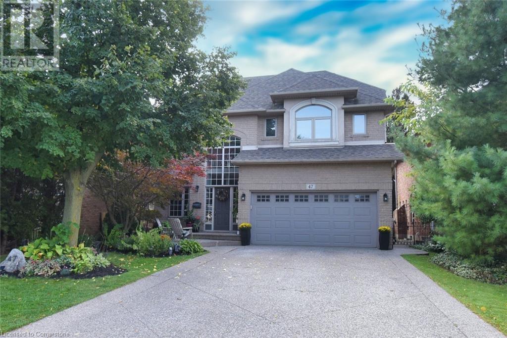 47 SURREY Drive, Ancaster, Ontario