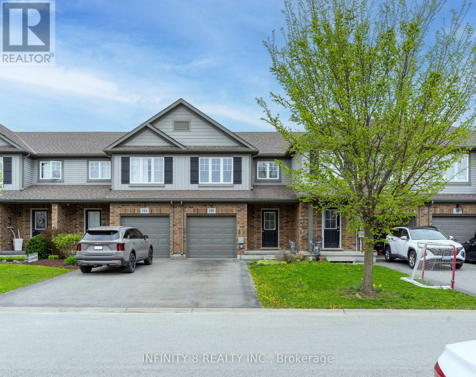 Property at 100 ROSELAWN CRESCENT image 1