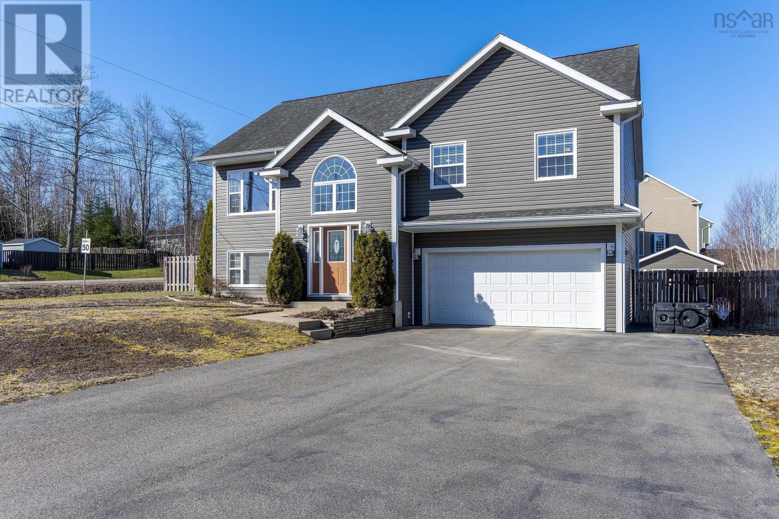 Property at 147 Rivercrest Lane image 1