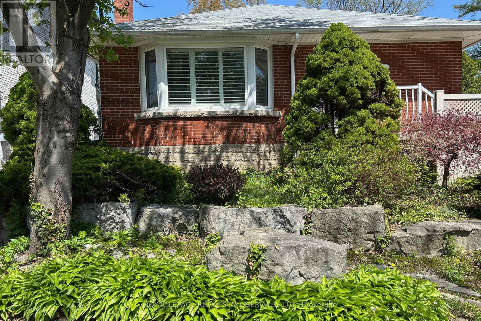 1361 Kenmuir Avenue, Mississauga (Mineola), Ontario  L5G 4B3 - Photo 25 - W12042230