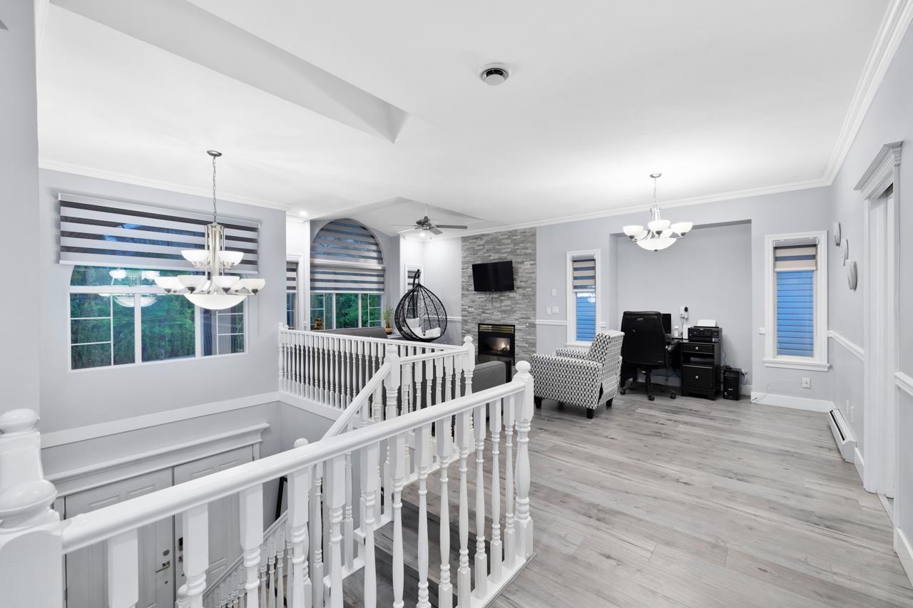 Property at 31551 BLUERIDGE DRIVE image 4