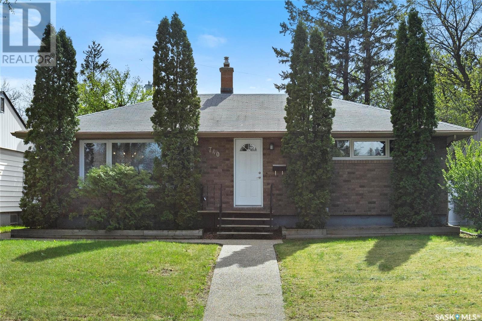 740 Horace Street, Regina, Saskatchewan  S4T 5K6 - Photo 2 - SK005602