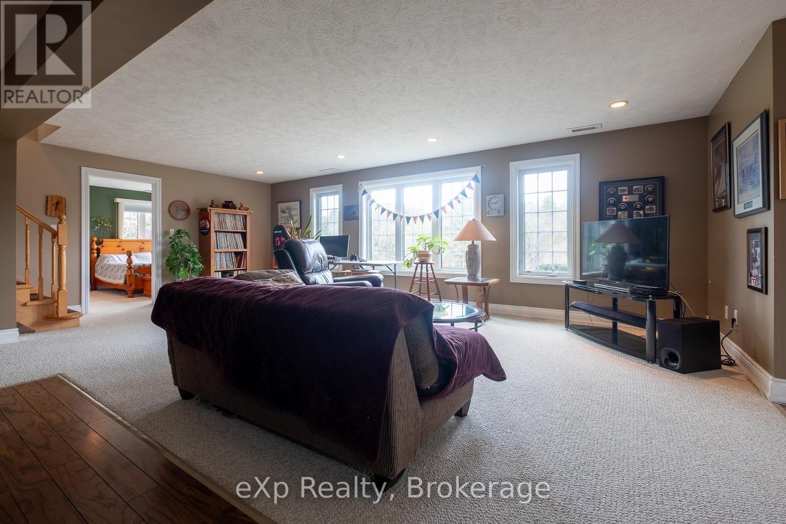 822813 Sideroad 1, Chatsworth, Ontario  N0H 1G0 - Photo 24 - X12066625