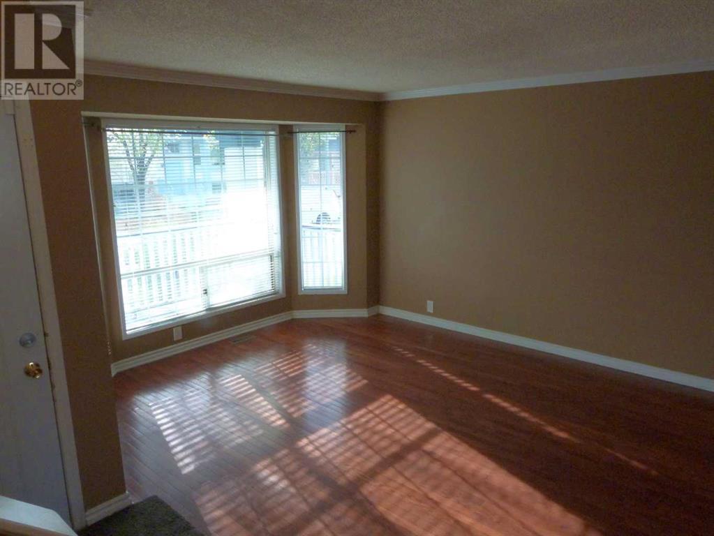 34 Martinridge Road Ne, Calgary, Alberta  T3J 3L4 - Photo 9 - A2220346
