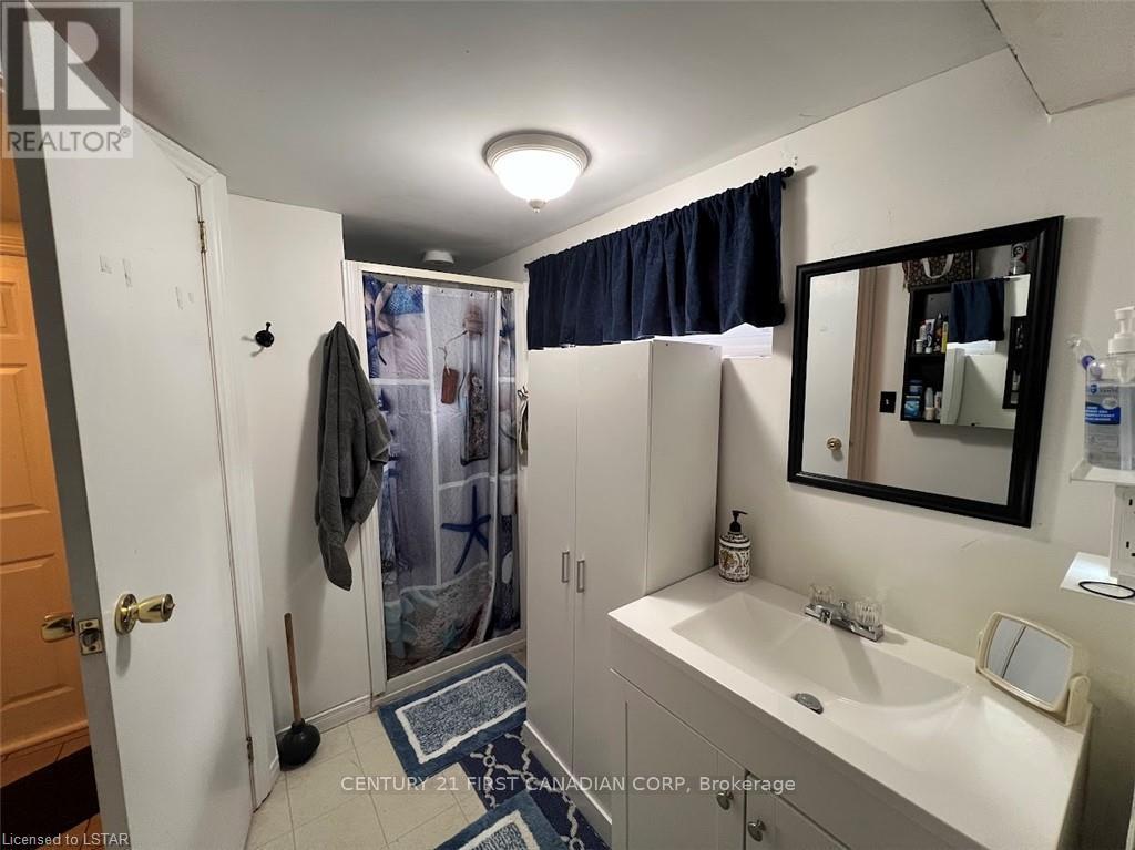 Photo 14 of 17 for 763 Colborne Street