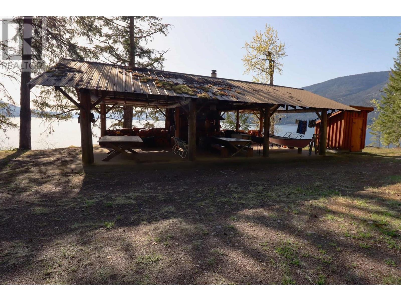 6111 & 6135 Eagle Bay Road, Eagle Bay, British Columbia  V0E 1T0 - Photo 17 - 10346303