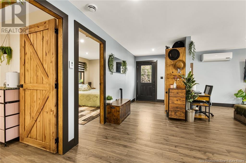 Property at 18 Deepwood Avenue image 4