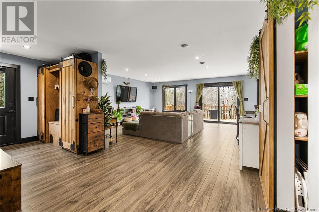 Property at 18 Deepwood Avenue image 3