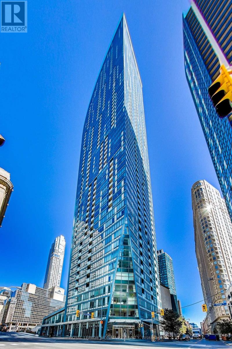 1104 - 8 The Esplanade, Toronto, Ontario  M5E 0A6 - Photo 16 - C12143762